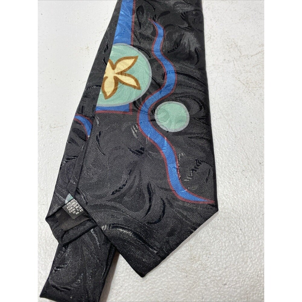 Oleg Cassini Multicolored  Neck Tie 100% Polyester Made In USA 56”x 4”